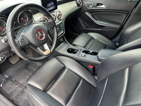 Used 2019 Mercedes-Benz CLA 250 image 9