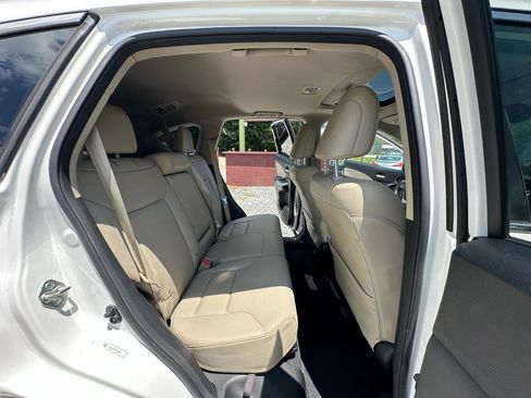 Used 2015 Honda CR-V Touring image 11
