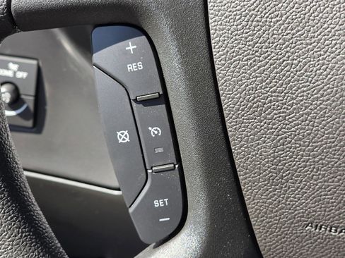 New 2025 Chevrolet Express 2500 Work Van w/ Driver Convenience Package image 30