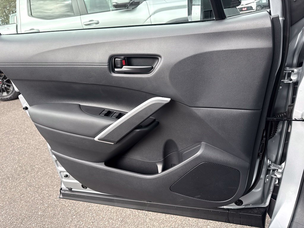 New 2026 Toyota Corolla Cross LE w/ Moonroof Package AWD/4WD image 18