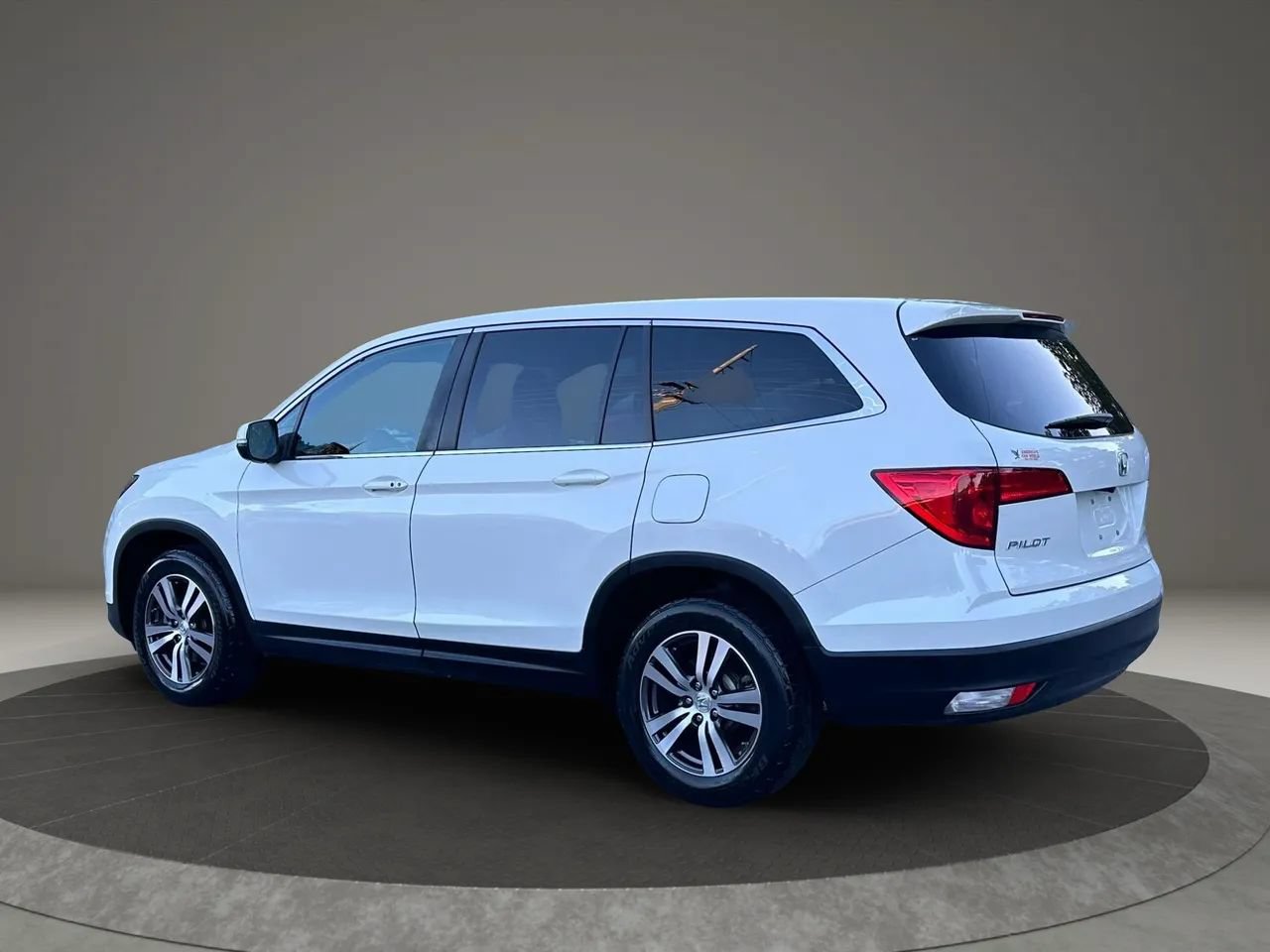 Used 2016 Honda Pilot EX-L image 5