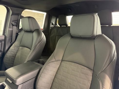 New 2026 Toyota Tacoma TRD Off-Road AWD/4WD image 19