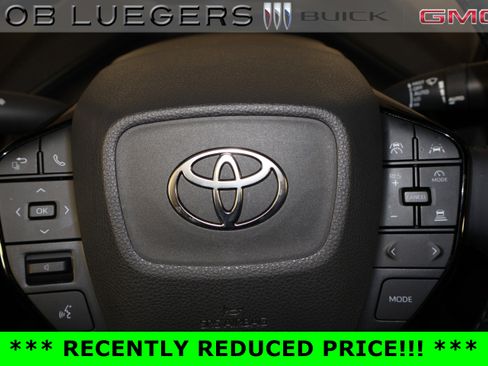 Used 2026 Toyota Prius XLE image 25