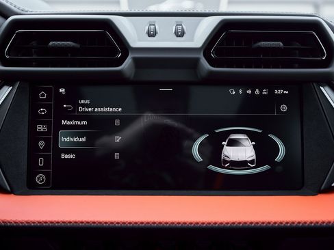 Used 2025 Lamborghini Urus SE image 78