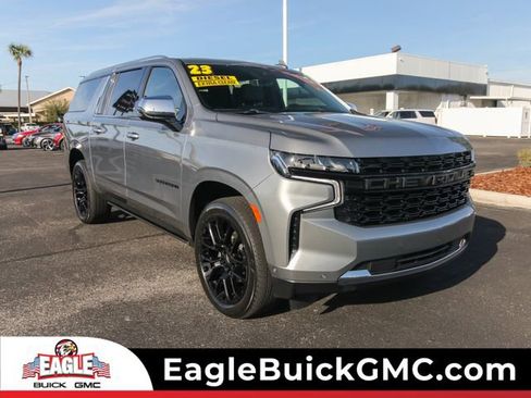 Used 2023 Chevrolet Suburban Premier w/ Advanced Technology Package image 1