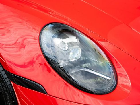 Used 2020 Porsche 911 Carrera RWD image 9