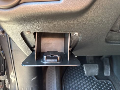 Used 2015 Jeep Cherokee Trailhawk w/ Comfort/Convenience Group image 50