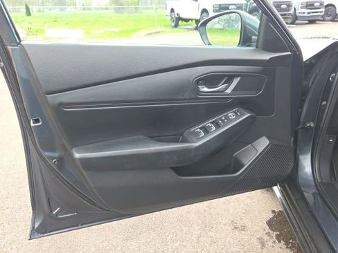 Used 2023 Honda Accord EX image 19