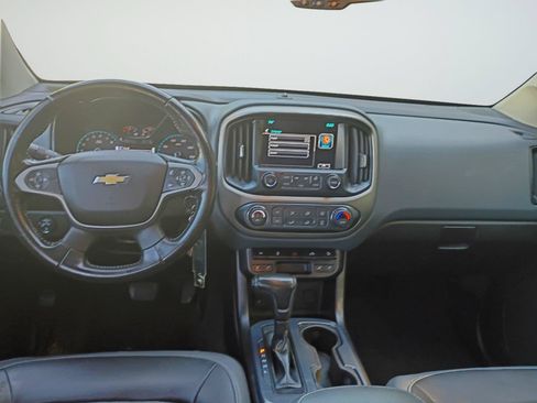 Used 2017 Chevrolet Colorado Z71 AWD/4WD image 16