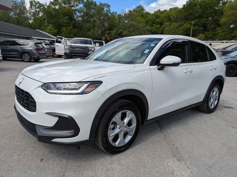 Used 2025 Honda HR-V LX image 8