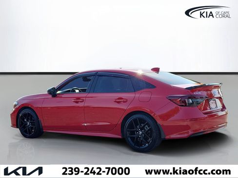 Used 2025 Honda Civic Sport image 4