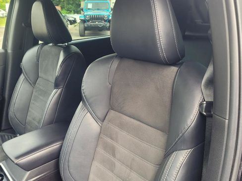 Used 2023 Mitsubishi Outlander SE AWD/4WD image 12