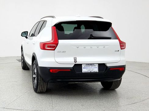 Certified 2024 Volvo XC40 B5 Core image 6