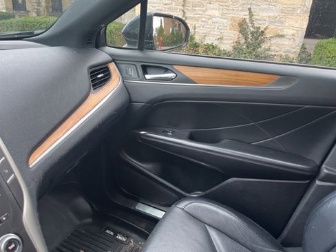 Used 2015 Lincoln MKC AWD w/ Equipment Group 102A Reserve image 22