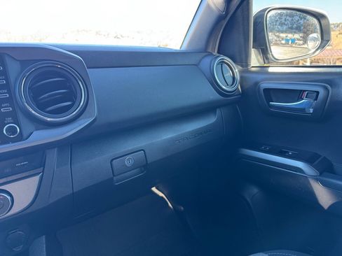 Used 2023 Toyota Tacoma TRD Off-Road image 26