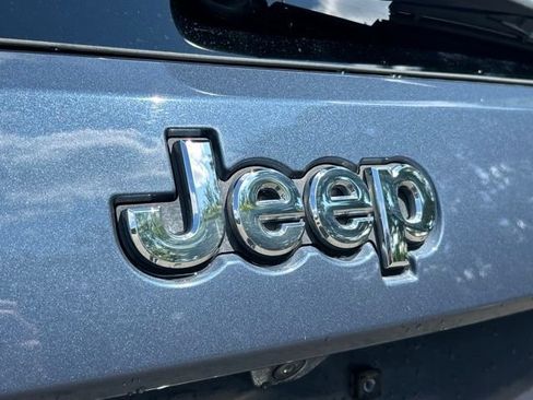 Used 2021 Jeep Grand Cherokee Limited AWD/4WD image 15