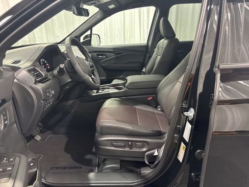 New 2026 Honda Ridgeline Black Edition image 9