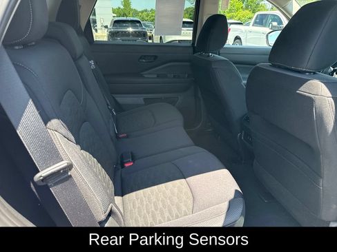 Used 2025 Nissan Pathfinder SV AWD/4WD image 13