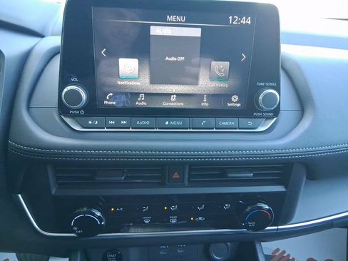 Used 2026 Nissan Rogue S FWD image 19