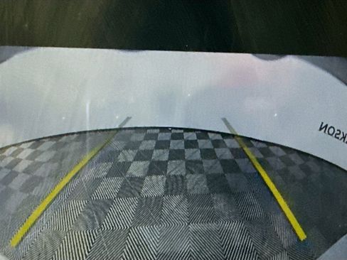 Used 2025 Volvo XC60 B5 Plus image 22