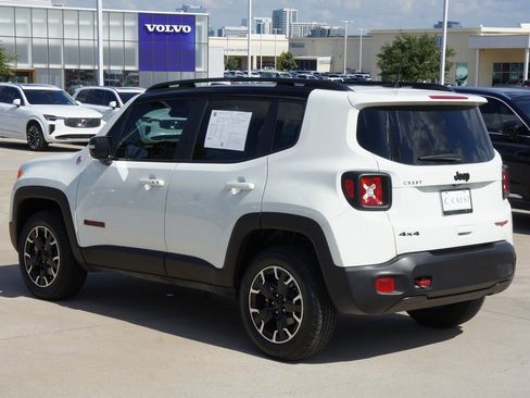 Used 2023 Jeep Renegade Trailhawk image 5