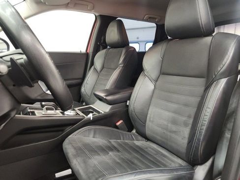 Used 2023 Mitsubishi Outlander SE image 11