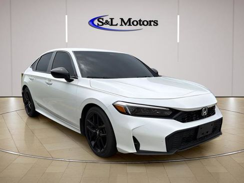 Used 2025 Honda Civic Sport image 1