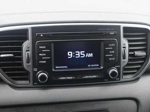 Used 2019 Kia Sportage LX image 15