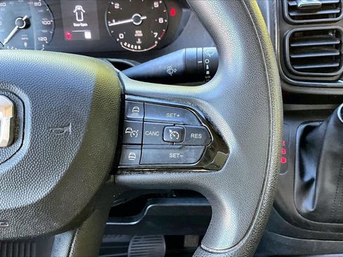 Used 2025 RAM ProMaster 2500 w/ Convenience Group FWD image 28