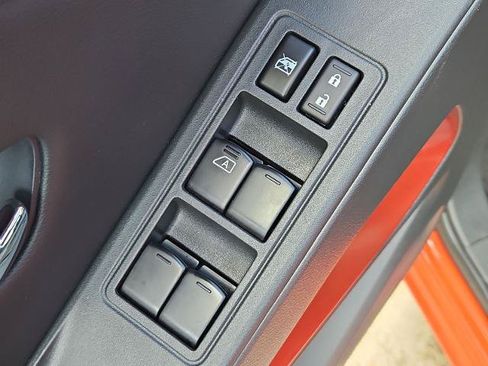 Certified 2025 Nissan Frontier Pro-X RWD image 18