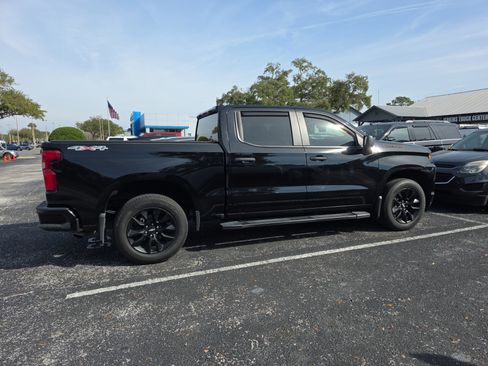 Used 2022 Chevrolet Silverado 1500 Custom w/ Safety Confidence Package image 6