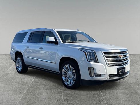 Used 2020 Cadillac Escalade ESV Platinum image 9