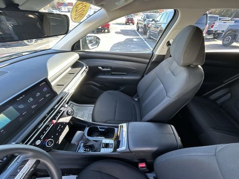 Used 2025 Hyundai Tucson SEL image 20