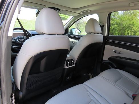Used 2023 Hyundai Tucson Limited AWD/4WD image 22