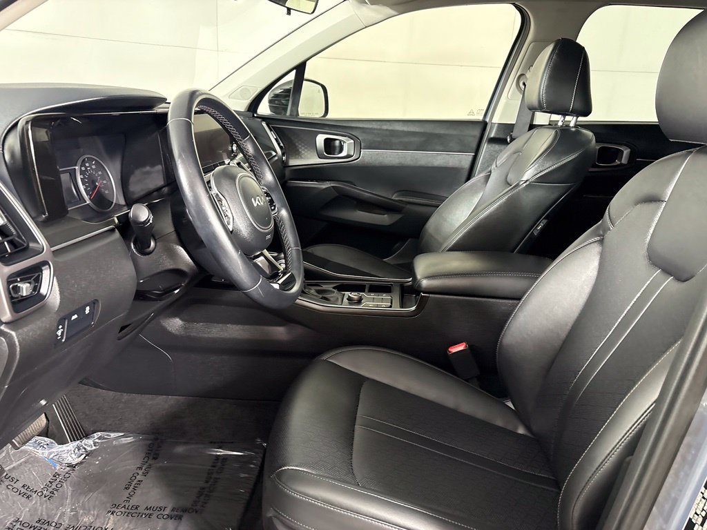 Used 2023 Kia Sorento S w/ Panoramic Sunroof Package FWD image 22
