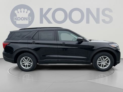 New 2026 Ford Explorer Active AWD/4WD image 8