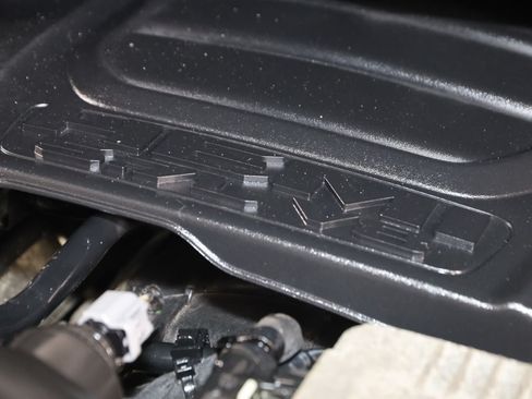 Used 2020 RAM 1500 Laramie AWD/4WD image 23