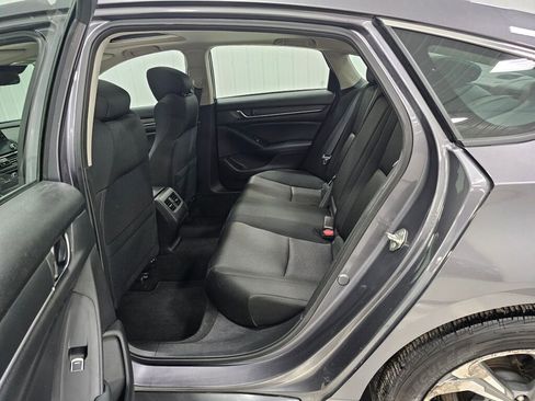 Used 2018 Honda Accord EX image 12