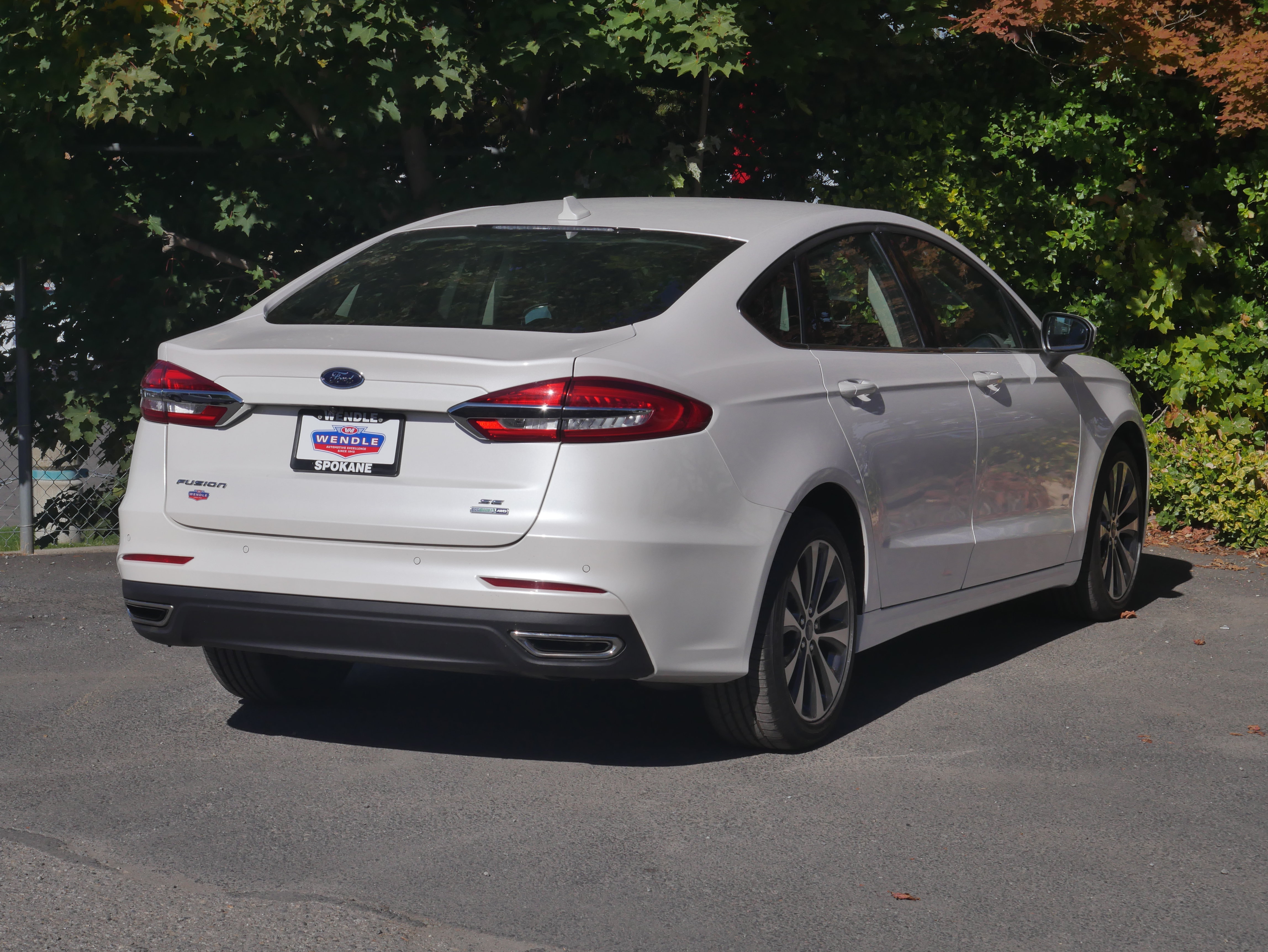 Used 2020 Ford Fusion SE AWD/4WD image 20
