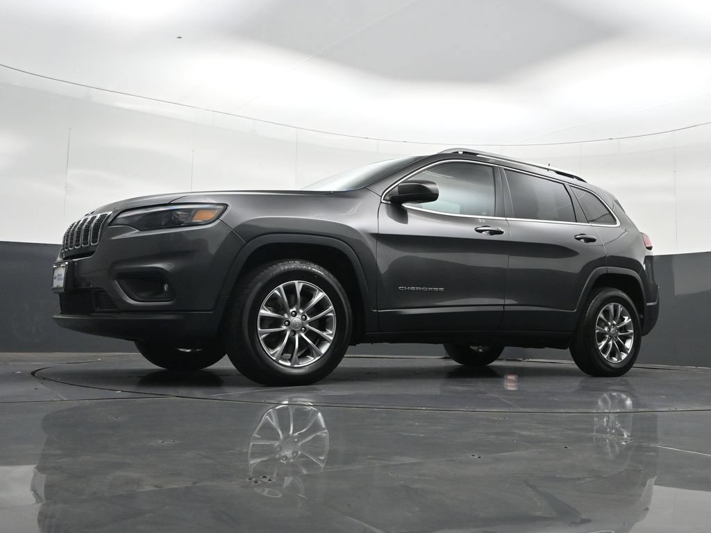 Used 2019 Jeep Cherokee Latitude Plus AWD/4WD image 24