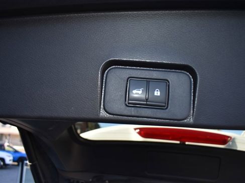 Used 2023 Nissan Rogue SL w/ SL Premium Package image 30