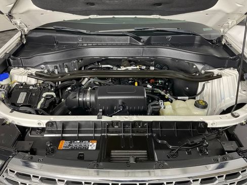 Used 2021 Ford Explorer Limited w/ Equipment Group 301A RWD image 9