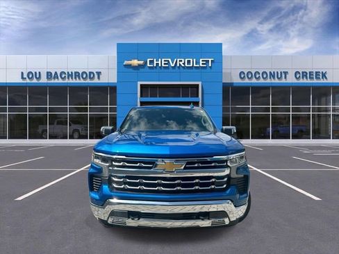 Used 2023 Chevrolet Silverado 1500 LTZ w/ Z71 Off-Road Package AWD/4WD image 3