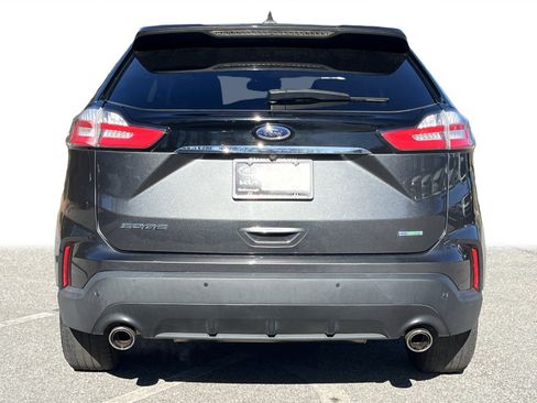 Used 2020 Ford Edge SE image 24