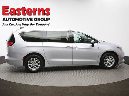 Used 2023 Chrysler Voyager LX FWD image 43