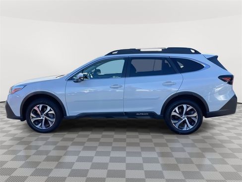 Used 2022 Subaru Outback Limited image 4