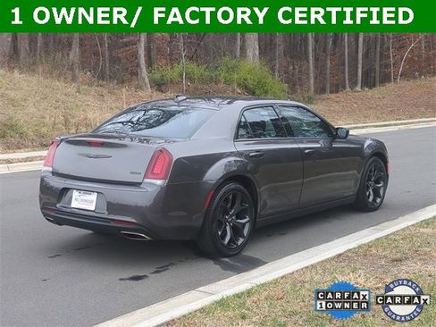 Used 2021 Chrysler 300 Touring w/ Sport Appearance Package image 15