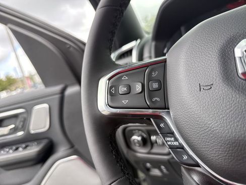 New 2026 RAM 1500 Laramie AWD/4WD image 14