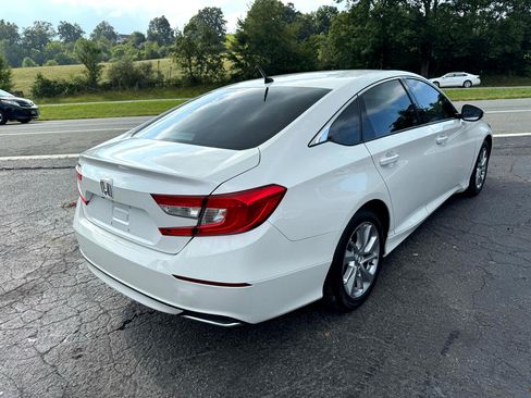 Used 2019 Honda Accord LX image 7