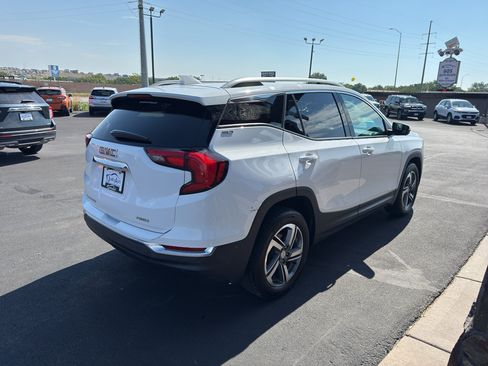 Used 2020 GMC Terrain SLT w/ Preferred Package AWD/4WD image 5